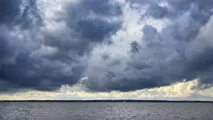 Northern Germany Cloud Formations Stampe: Dark clouds over Lake Dummer
