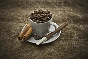 Vintage Coffee Cup Stampe: Dark coffee composition
