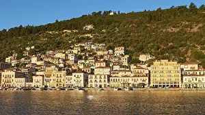 Deserted Greek Shoreline Stampe: Dense development along the coast
