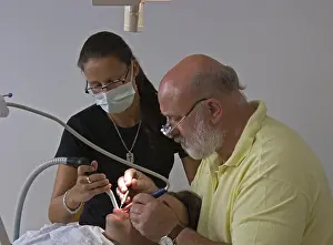 Dentist At Work Stampe: Dentist at work