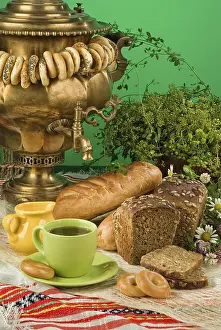 Different Kinds Of Bread Stampe: Different kinds of bread on a studio background