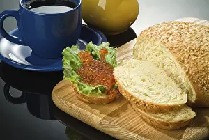 Studio Food Photography Stampe: Different kinds of bread on a studio background