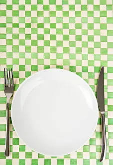 Diet Symbol Stampe: Empty dish, knife and fork