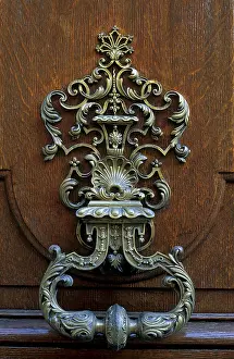 Decorative Door Fitting Stampe: Door knocker