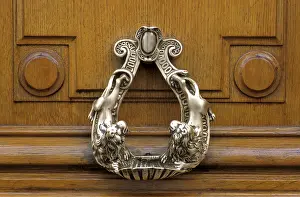 Decorative Door Fitting Stampe: Door knocker