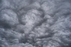 Dramatic Cloud Formation Stampe: Dramatic cloud formation, format-filling