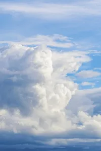 Uninhabited Cloudy Landscapes Stampe: Dramatic Clouds on blue sky, England