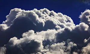 Blue Sky Cumulus Cloud Stampe: Dramatic cloudscape with (cumulus) clouds