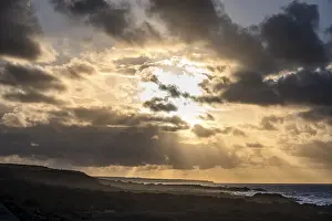 Lanzarote Sunset Stampe: Dramatic cloudy sky with sunbeams at sunset