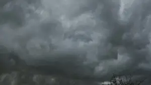 Stormy Weather Forecast Stampe: Dramatic dark storm clouds and heavy rainfall