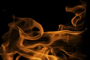 Dark Background Flames Stampe: Dramatic flames against A dark background