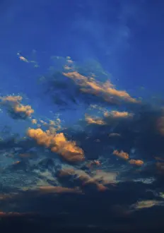 Deserted Austrian Landscape Stampe: Dramatic red cloudscape at dusk