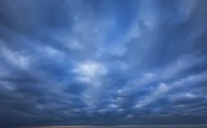 Cloudy Atmosphere Stampe: Dramatic stormy sky with cloud