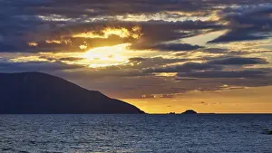Aegean Sea Evening Sky Stampe: A dramatic sunset with clouds over the sea