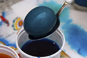 Colourful Easter Eggs Stampe: Dyeing/ coloring Easter Eggs