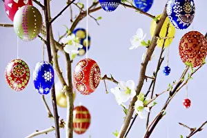 European Springtime Blooms Stampe: Easter, Easter bouquet with colorful Easter eggs