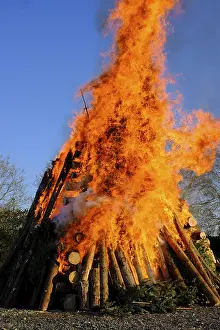 Christian Tradition Stampe: Easter fire, custom, fire, Easter