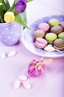 French Pastry Display Stampe: The easter installation with macarons