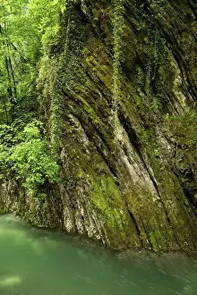 River Breggia Switzerland Stampe: Eroded bands of limestone, rocks