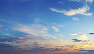 Dramatic Clouds Stampe: Evening sky with dramatic clouds