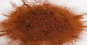 White Background Chocolate Stampe: Exploding Powder Chocolate