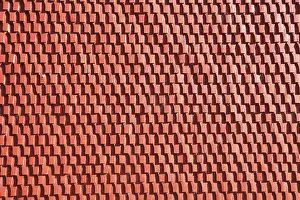 Deserted Building Exterior View Stampe: Facade cladding made of red textured panel
Faade cladding made of red textured panel