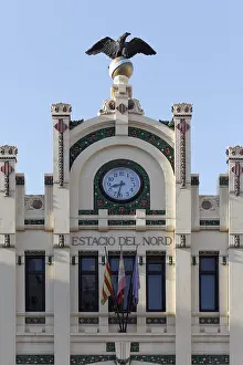Clock Tower Building Design Stampe: Facade with clock, Central Station