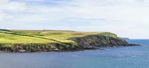 River Emme Waterfront Stampe: Fields and Farms Cliffs over cliffs