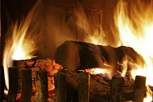 Open Fire Pit Stampe: Fireplace