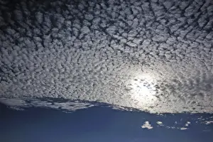 Cloud Blanket Europe Stampe: Fluffy clouds or cirrocumulus clouds