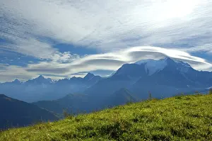 Mt Blanc Summit Stampe: Foehn clouds above mountain Mt