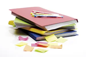 Colorful Stationery Stampe: Folder, post-it notes and pens