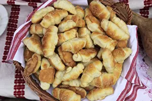 No People Grocery Store Stampe: Fresh bread rolls