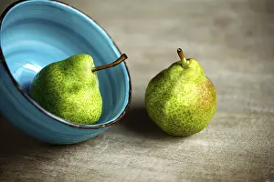 Uninhabited Kitchen Scene Stampe: Fresh pears