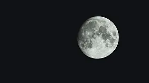 British Atmospheric Photography Stampe: Fullmoon in the black sky, Devon