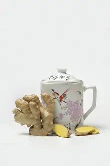 Spicy Ginger Drink Stampe: Ginger root with cup, ginger tea