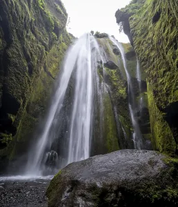 Deserted River In Europe Stampe: Gljufrabui Waterfall