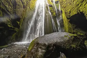 Rocky Coastline Images Stampe: Gljufrabui waterfall