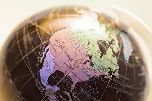 Detailed Studio Shot Stampe: Globe