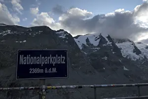 Grossglockner High Alpine Road Stampe: GroBglockner, peak in clouds