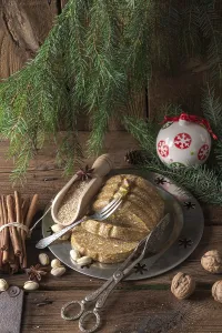 Eastern European Desserts Stampe: Halva