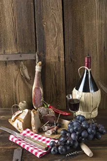 Gastronomy Photography Stampe: Ham, wine and bread