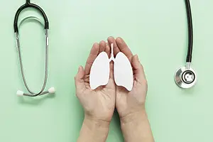 Environmental Protection Stampe: Hands with lungs shape