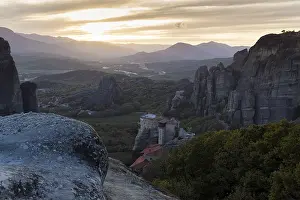 Meteora Monasteries Stampe: Hermitages between high cliffs