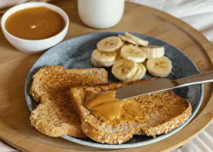 American Food Photography Style Stampe: High angle peanut butter bread slice