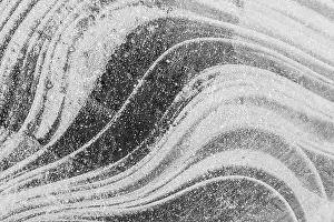 Close Up Ice Formations Stampe: Ice structures on the water surface