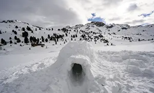 Eastern Alps Travel Photography Stampe: Igloo in the mountains in winter