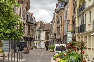 Historic Old Town Scene Stampe: Impression of Troyes