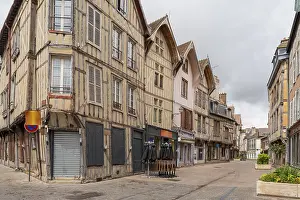 Historic Old Town Stampe: Impression of Troyes