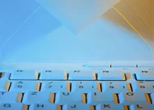 Computer Keyboard Stampe: The keyboard of a computer and an envelope